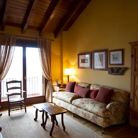 Apartament Cadi Apartamento *