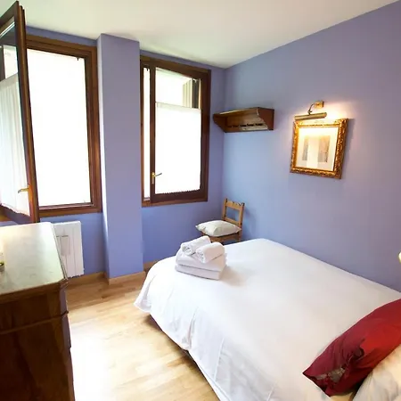 Apartman Apartament Cadi Alp